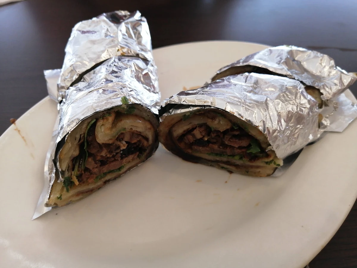 Rolled Onion Pancake with Sliced Beef 牛肉大饼, Tian Xin Place